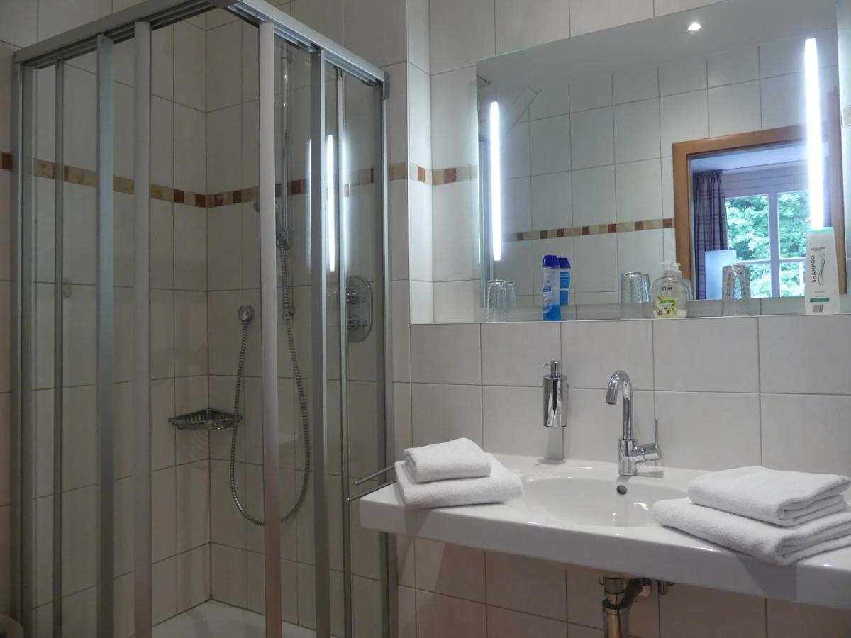 Landgasthaus Hotel Eggert ライネ エクステリア 写真